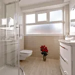 Zvonko Apartment *